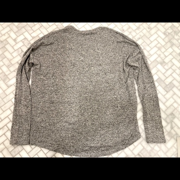 COIN1804 V-NECK SWEATER - size small - Picture 10 of 12